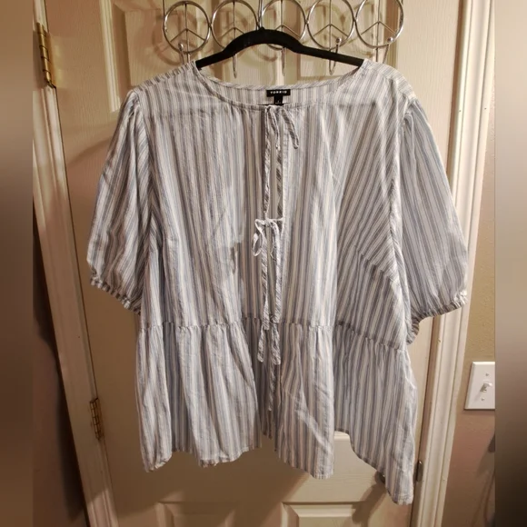 Torrid Light Blue and White Striped Blouse With White Cropped Tank - Picture 4 of 5